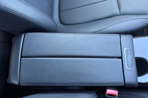 KR23EGJ Mercedes-Benz A Class 1.3 A180h MHEV Sport (Executive) Hatchback 5dr Petrol Hybrid 7G-DCT Euro 6 (s/s) (150 ps) Thumbnail #57