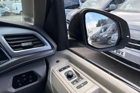 DG26BZN Volkswagen California Beach T7 SWB 245PS 1.5 eHybrid DSG - Parking Package Thumbnail #20