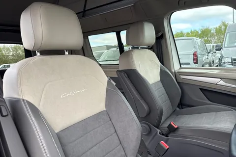 DG26BZN Volkswagen California Beach T7 SWB 245PS 1.5 eHybrid DSG - Parking Package Thumbnail #23