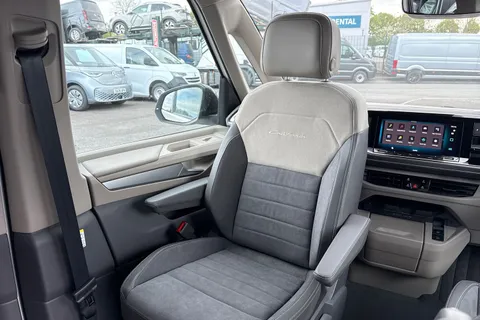 DG26BZN Volkswagen California Beach T7 SWB 245PS 1.5 eHybrid DSG - Parking Package Thumbnail #25