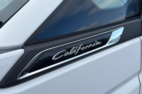 DG26BZN Volkswagen California Beach T7 SWB 245PS 1.5 eHybrid DSG - Parking Package Thumbnail #34