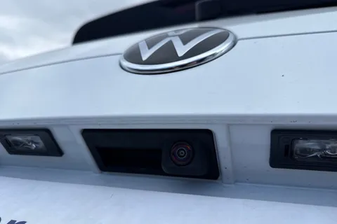 DG26BZN Volkswagen California Beach T7 SWB 245PS 1.5 eHybrid DSG - Parking Package Thumbnail #37