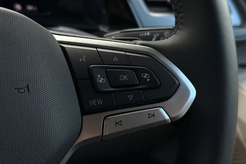 DG26BZN Volkswagen California Beach T7 SWB 245PS 1.5 eHybrid DSG - Parking Package Thumbnail #52