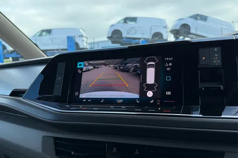 DG26BZN Volkswagen California Beach T7 SWB 245PS 1.5 eHybrid DSG - Parking Package Thumbnail #58