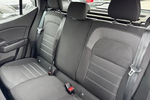 19 of 61 for Dacia Sandero 1.0 TCe Comfort Euro 6 (s/s) 5dr