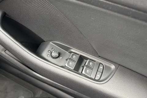 YY19ZTZ Audi A3 1.5 TFSI CoD 35 Sport Sportback Euro 6 (s/s) 5dr Thumbnail #43