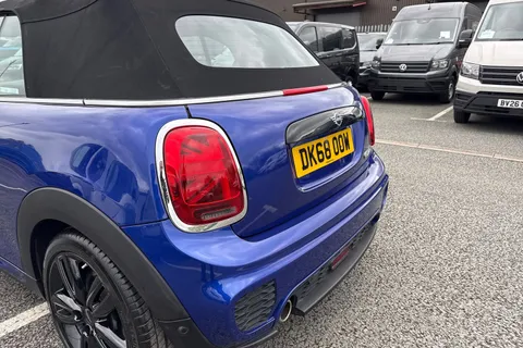 DK68OOW Mini Convertible 1.5 Cooper Sport Steptronic Euro 6 (s/s) 2dr Thumbnail #8