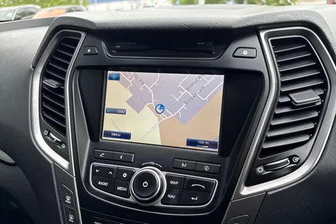 EN15LHT Hyundai Santa Fe 2.2 CRDi Premium Auto 4WD Euro 5 5dr (5 seat) Thumbnail #17