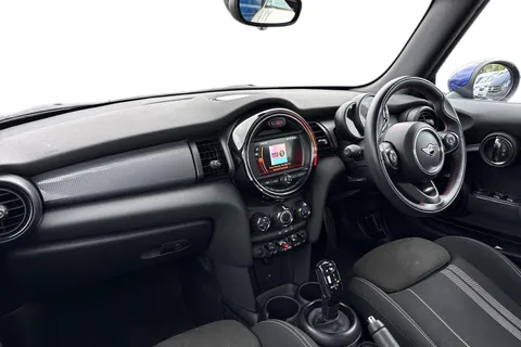 DK68OOW Mini Convertible 1.5 Cooper Sport Steptronic Euro 6 (s/s) 2dr Thumbnail #15