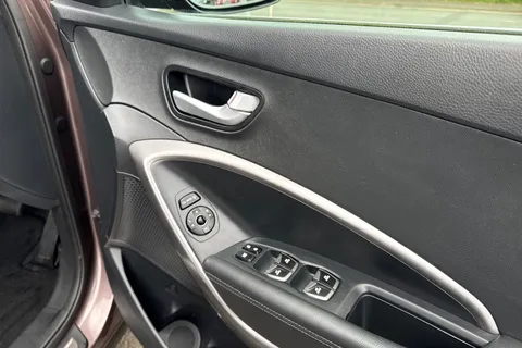 EN15LHT Hyundai Santa Fe 2.2 CRDi Premium Auto 4WD Euro 5 5dr (5 seat) Thumbnail #21