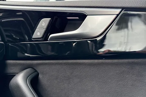 DE72EBL Audi A5 Coup- Black Edition 35 TFSI  150 PS S tronic Thumbnail #22