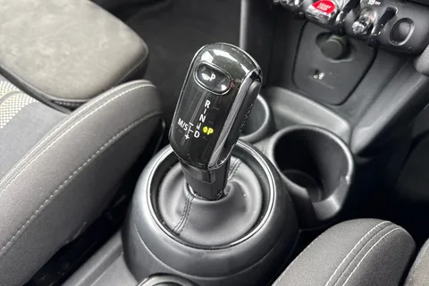 DK68OOW Mini Convertible 1.5 Cooper Sport Steptronic Euro 6 (s/s) 2dr Thumbnail #23