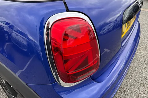 DK68OOW Mini Convertible 1.5 Cooper Sport Steptronic Euro 6 (s/s) 2dr Thumbnail #25