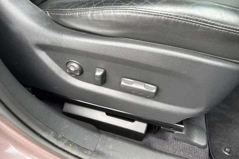 EN15LHT Hyundai Santa Fe 2.2 CRDi Premium Auto 4WD Euro 5 5dr (5 seat) Thumbnail #37