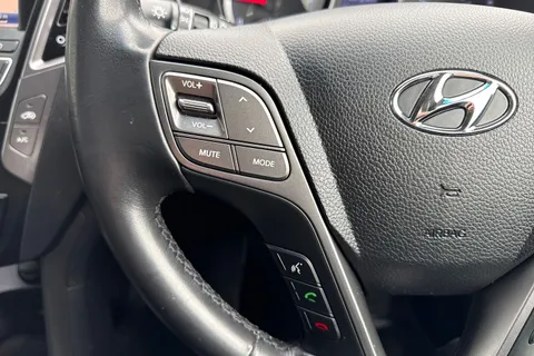 EN15LHT Hyundai Santa Fe 2.2 CRDi Premium Auto 4WD Euro 5 5dr (5 seat) Thumbnail #39