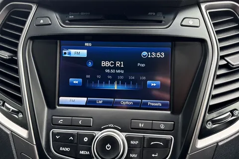 EN15LHT Hyundai Santa Fe 2.2 CRDi Premium Auto 4WD Euro 5 5dr (5 seat) Thumbnail #46