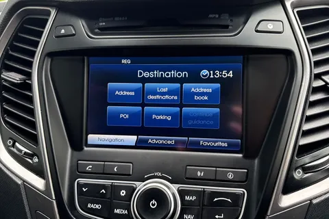 EN15LHT Hyundai Santa Fe 2.2 CRDi Premium Auto 4WD Euro 5 5dr (5 seat) Thumbnail #51