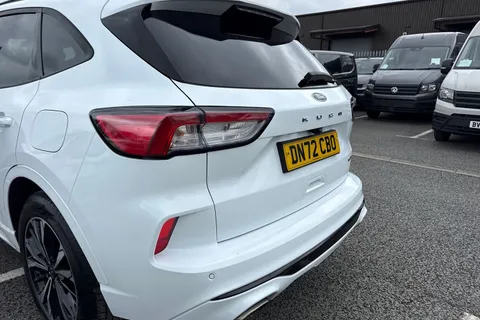 DN72CBO Ford Kuga 2.5 Duratec 14.4kWh ST-Line X Edition CVT Euro 6 (s/s) 5dr Thumbnail #8
