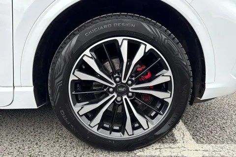 DN72CBO Ford Kuga 2.5 Duratec 14.4kWh ST-Line X Edition CVT Euro 6 (s/s) 5dr Thumbnail #10