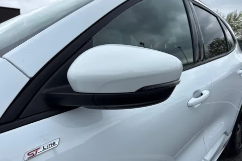 DN72CBO Ford Kuga 2.5 Duratec 14.4kWh ST-Line X Edition CVT Euro 6 (s/s) 5dr Thumbnail #35