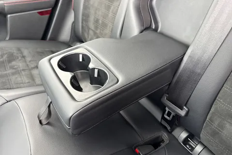 DN72CBO Ford Kuga 2.5 Duratec 14.4kWh ST-Line X Edition CVT Euro 6 (s/s) 5dr Thumbnail #40