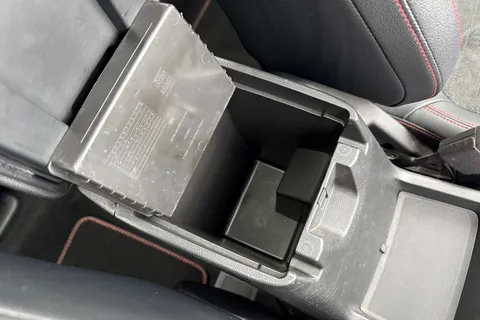 DN72CBO Ford Kuga 2.5 Duratec 14.4kWh ST-Line X Edition CVT Euro 6 (s/s) 5dr Thumbnail #46