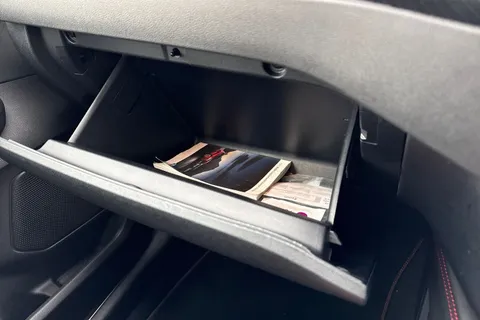 DN72CBO Ford Kuga 2.5 Duratec 14.4kWh ST-Line X Edition CVT Euro 6 (s/s) 5dr Thumbnail #47