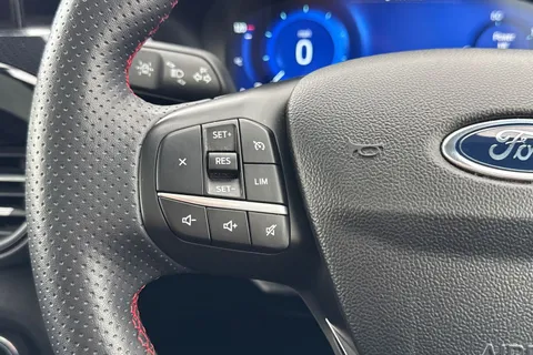 DN72CBO Ford Kuga 2.5 Duratec 14.4kWh ST-Line X Edition CVT Euro 6 (s/s) 5dr Thumbnail #48