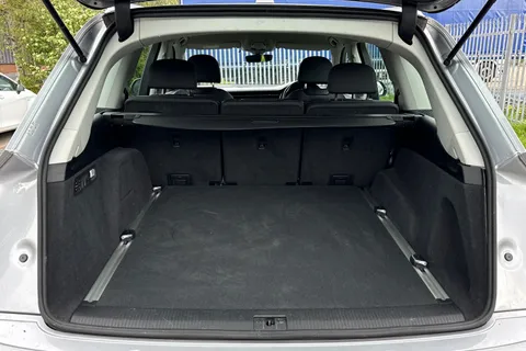 HJ70NPZ Audi Q7 3.0 TFSIe V6 55 Sport Tiptronic quattro Euro 6 (s/s) 5dr 14.1kWh Thumbnail #7