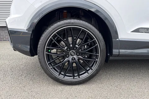  Audi SQ2 2.0 TFSI Black Edition S Tronic quattro Euro 6 (s/s) 5dr Thumbnail #11