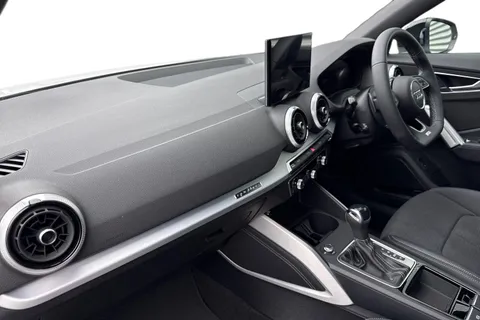  Audi SQ2 2.0 TFSI Black Edition S Tronic quattro Euro 6 (s/s) 5dr Thumbnail #15