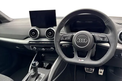  Audi SQ2 2.0 TFSI Black Edition S Tronic quattro Euro 6 (s/s) 5dr Thumbnail #18