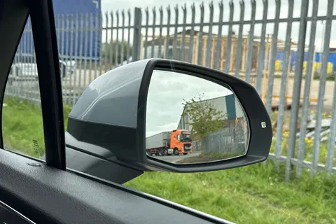 HJ70NPZ Audi Q7 3.0 TFSIe V6 55 Sport Tiptronic quattro Euro 6 (s/s) 5dr 14.1kWh Thumbnail #21