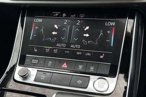 HJ70NPZ Audi Q7 3.0 TFSIe V6 55 Sport Tiptronic quattro Euro 6 (s/s) 5dr 14.1kWh Thumbnail #22