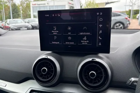  Audi SQ2 2.0 TFSI Black Edition S Tronic quattro Euro 6 (s/s) 5dr Thumbnail #28