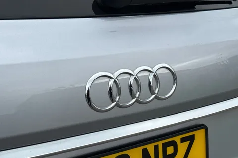 HJ70NPZ Audi Q7 3.0 TFSIe V6 55 Sport Tiptronic quattro Euro 6 (s/s) 5dr 14.1kWh Thumbnail #28