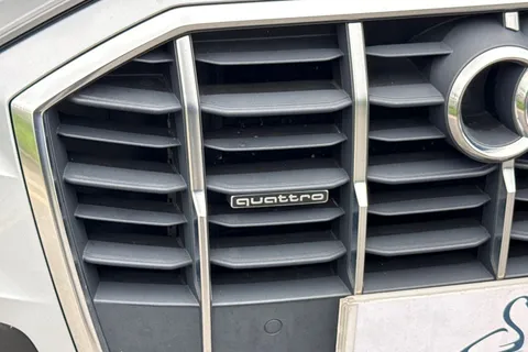 HJ70NPZ Audi Q7 3.0 TFSIe V6 55 Sport Tiptronic quattro Euro 6 (s/s) 5dr 14.1kWh Thumbnail #35