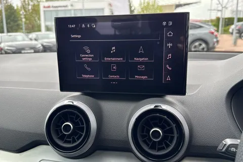  Audi SQ2 2.0 TFSI Black Edition S Tronic quattro Euro 6 (s/s) 5dr Thumbnail #39