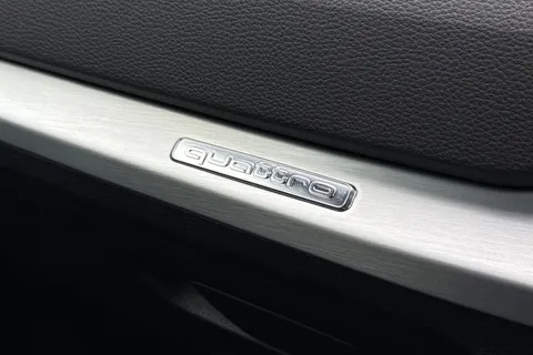  Audi SQ2 2.0 TFSI Black Edition S Tronic quattro Euro 6 (s/s) 5dr Thumbnail #48