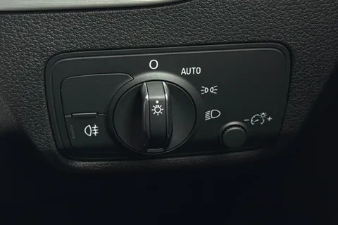  Audi SQ2 2.0 TFSI Black Edition S Tronic quattro Euro 6 (s/s) 5dr Thumbnail #52