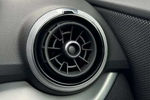  Audi SQ2 2.0 TFSI Black Edition S Tronic quattro Euro 6 (s/s) 5dr Thumbnail #53