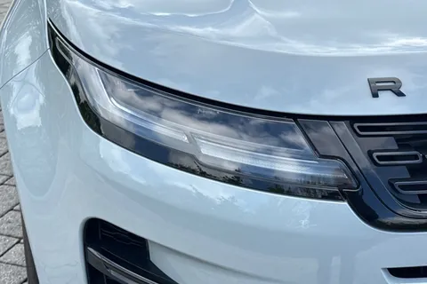 DU75YPD Land Rover Range Rover Evoque 2.0 D200 Dynamic SE 5dr Thumbnail #18