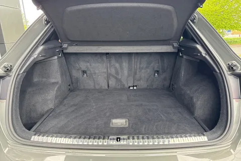 DG20EKT Audi Q3 2.0 TFSI 45 S line S Tronic quattro Euro 6 (s/s) 5dr Thumbnail #7