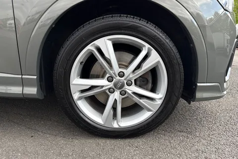 DG20EKT Audi Q3 2.0 TFSI 45 S line S Tronic quattro Euro 6 (s/s) 5dr Thumbnail #10