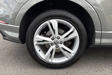 DG20EKT Audi Q3 2.0 TFSI 45 S line S Tronic quattro Euro 6 (s/s) 5dr Thumbnail #11