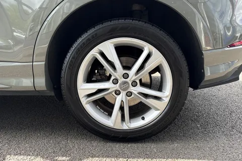 DG20EKT Audi Q3 2.0 TFSI 45 S line S Tronic quattro Euro 6 (s/s) 5dr Thumbnail #12