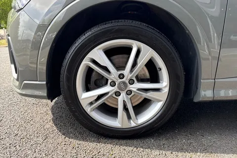 DG20EKT Audi Q3 2.0 TFSI 45 S line S Tronic quattro Euro 6 (s/s) 5dr Thumbnail #13