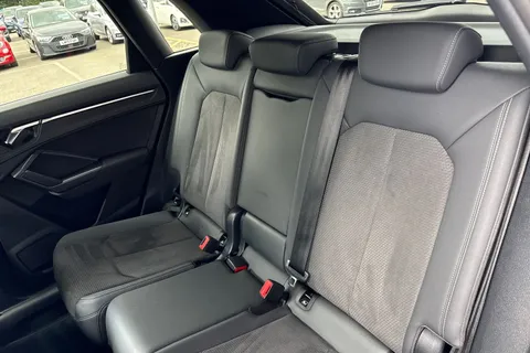 DG20EKT Audi Q3 2.0 TFSI 45 S line S Tronic quattro Euro 6 (s/s) 5dr Thumbnail #19