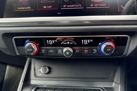 DG20EKT Audi Q3 2.0 TFSI 45 S line S Tronic quattro Euro 6 (s/s) 5dr Thumbnail #22