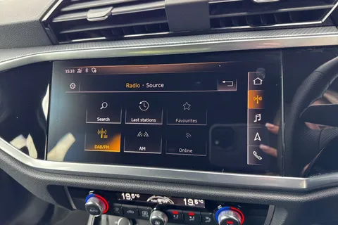 DG20EKT Audi Q3 2.0 TFSI 45 S line S Tronic quattro Euro 6 (s/s) 5dr Thumbnail #47